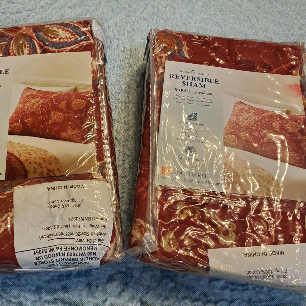 Home Classics Reversible Pillow Shams Red Jacobean X2